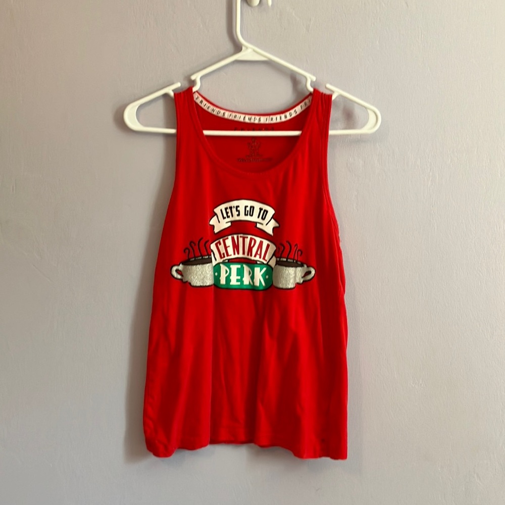 Women’s central perk red racerback tank Sz xs